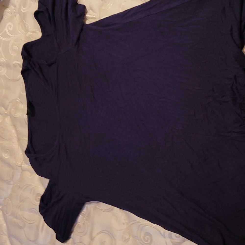 Off shoulder shirt